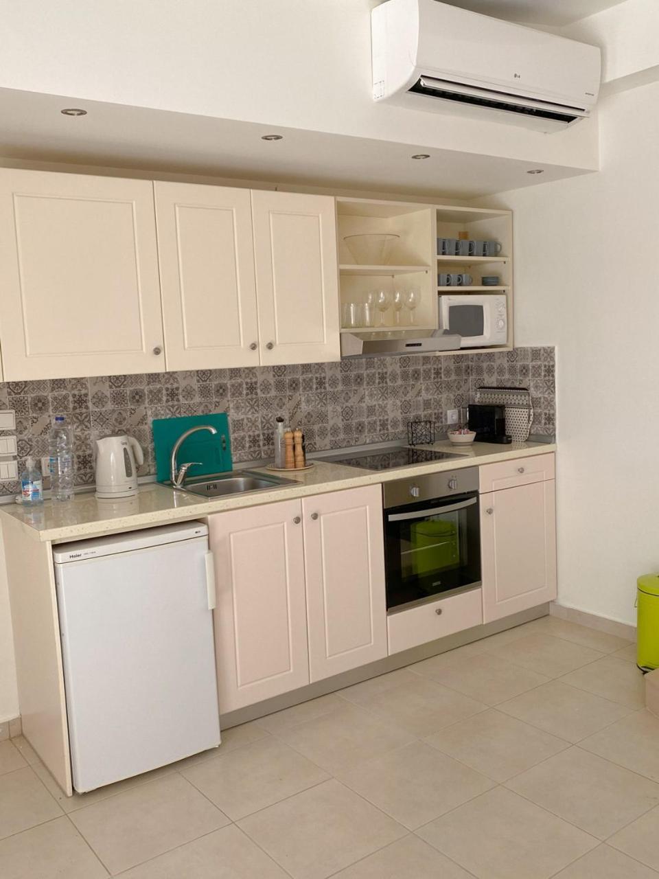 Nostrana Village Apartments Koskinou  Quarto foto